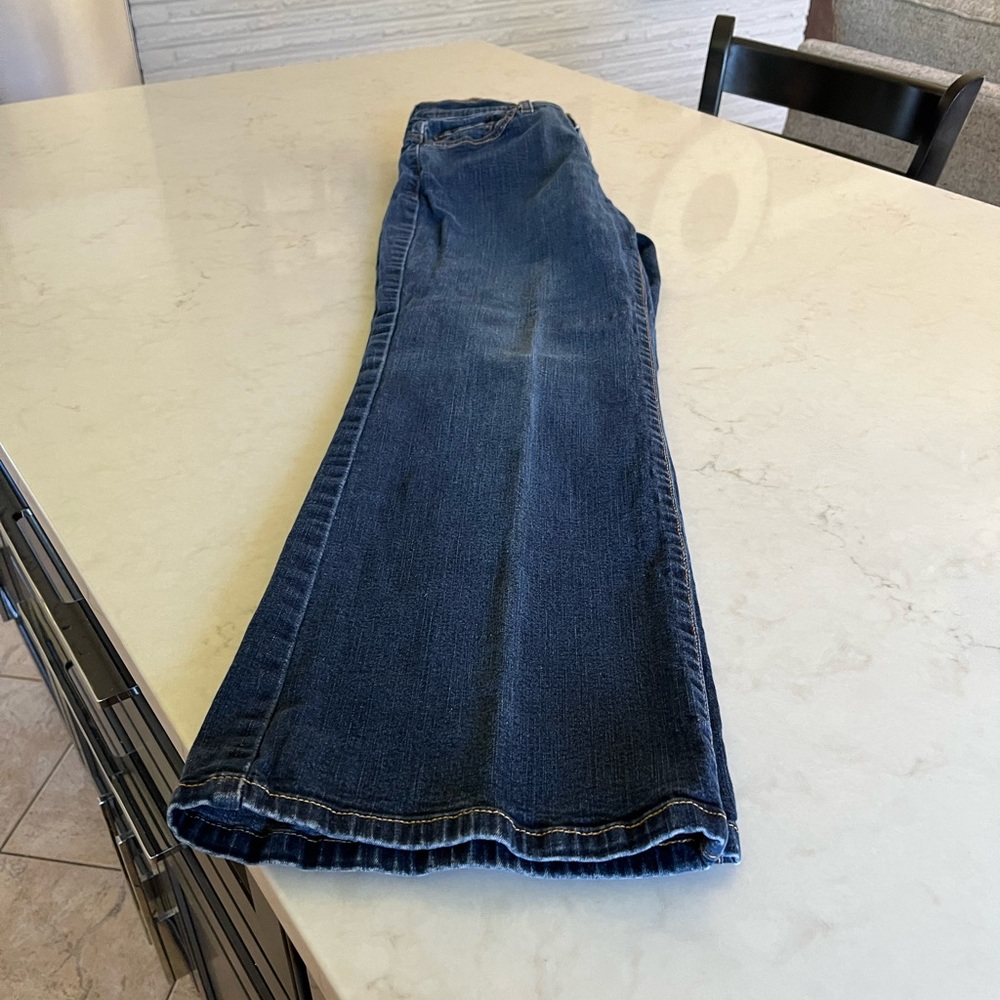 Levi’s - Picture 3 of 4